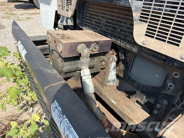 Peterbilt 320 Kamioni za otpad