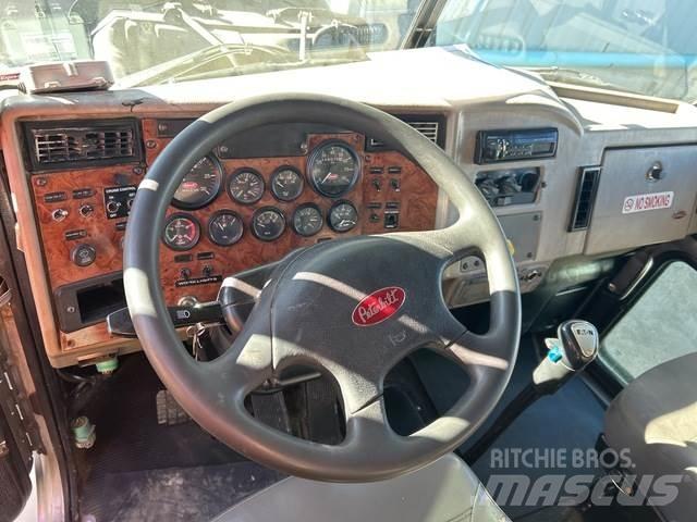 Peterbilt 335 Kamioni cisterne