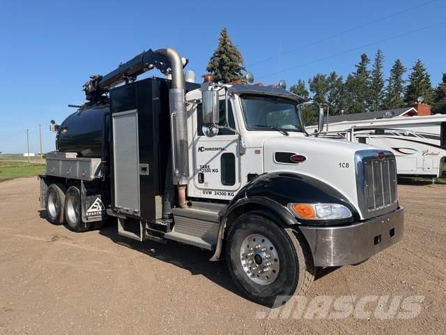 Peterbilt 348 Bageri guseničari