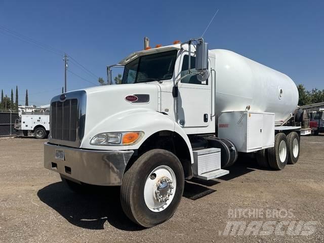 Peterbilt 382 Kamioni cisterne