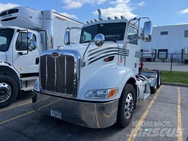 Peterbilt 384 Tegljači