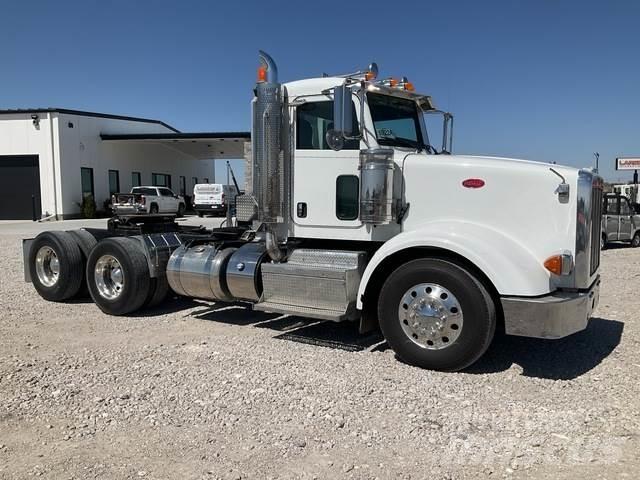 Peterbilt 567 Tegljači