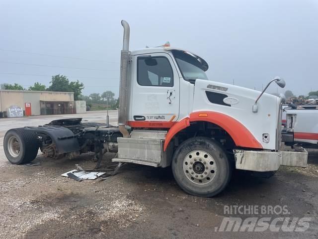 Peterbilt 567 Tegljači