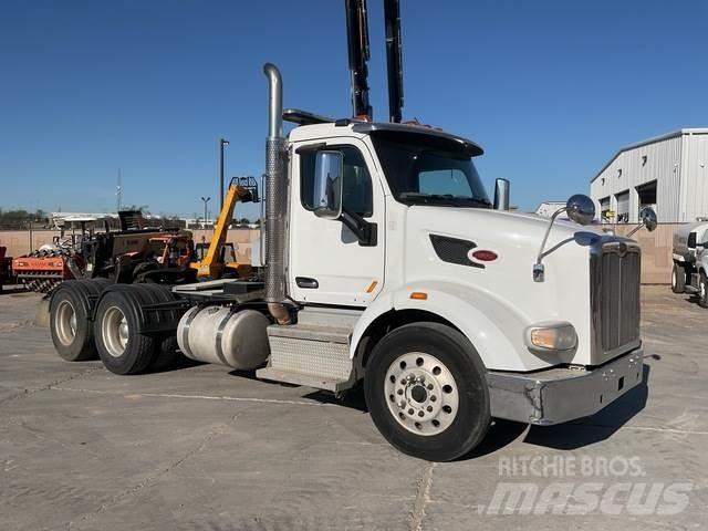 Peterbilt 567 Tegljači