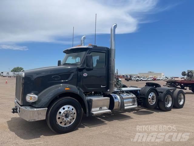 Peterbilt 567 Tegljači