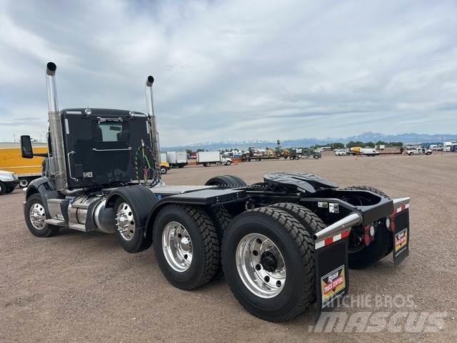 Peterbilt 567 Tegljači