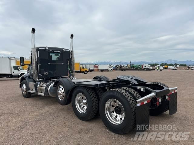 Peterbilt 567 Tegljači