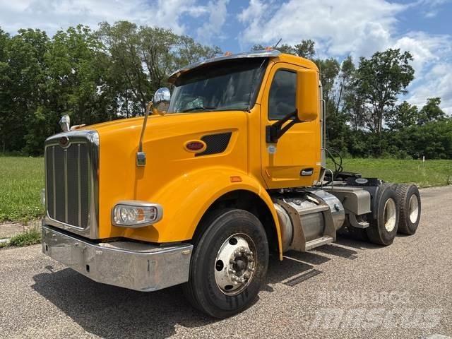 Peterbilt 567 Tegljači
