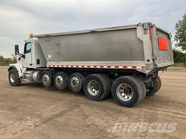 Peterbilt 567 Kiperi kamioni