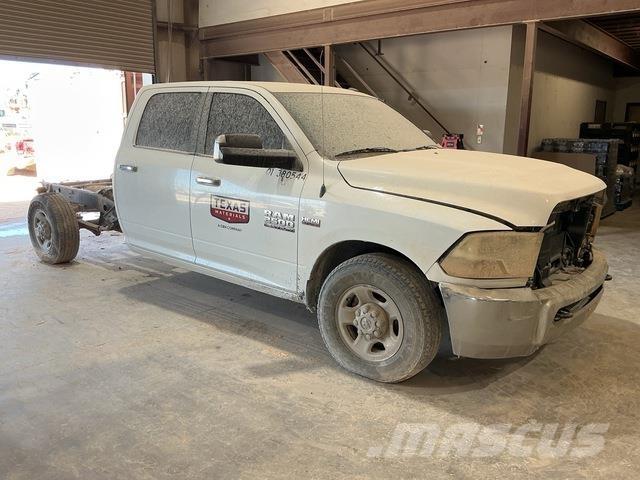 RAM 2500 Kabine i unutrašnjost