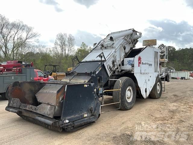 Roadtec 2500E Vozila za prevoz materijala