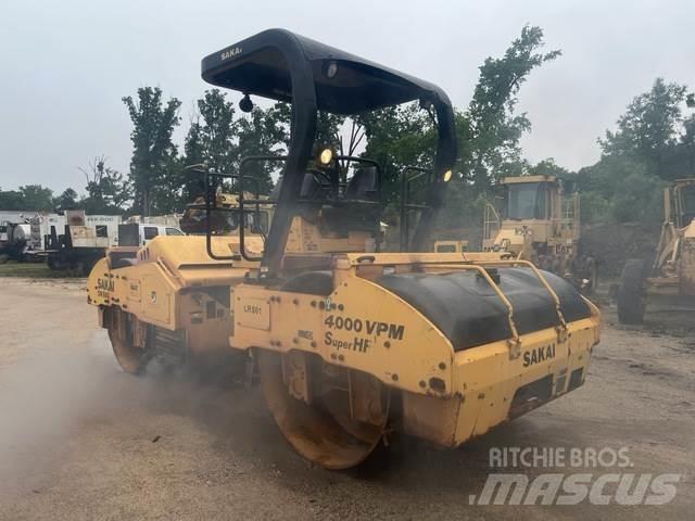Sakai SW880 Valjci sa duplim bubnjem