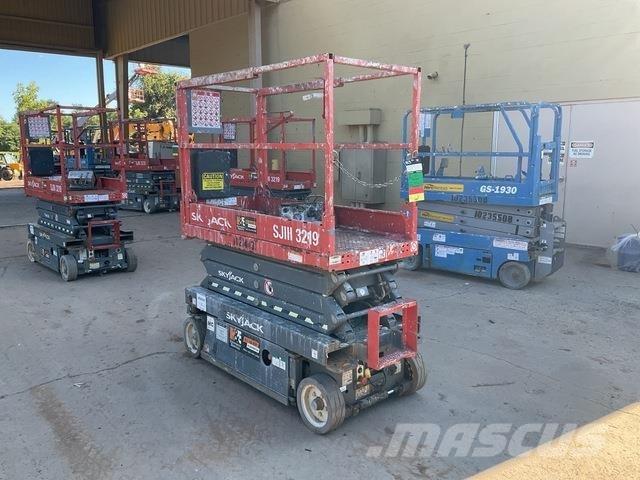 SkyJack 3219 Makazaste platforme