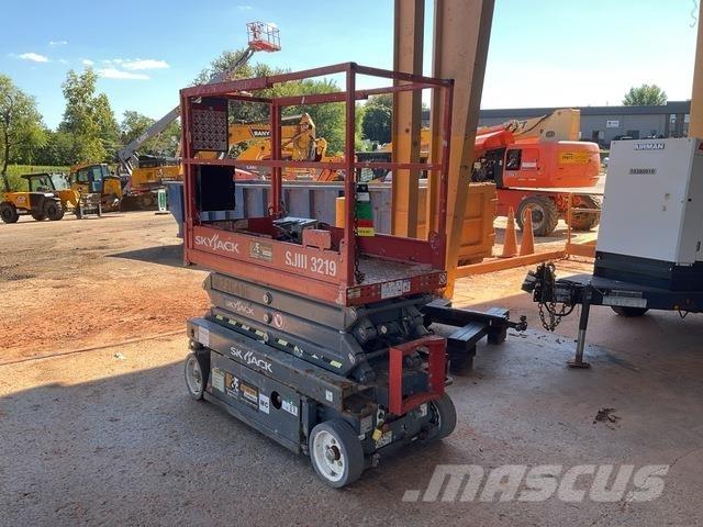 SkyJack 3219 Makazaste platforme