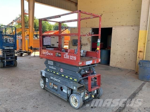 SkyJack 3219 Makazaste platforme