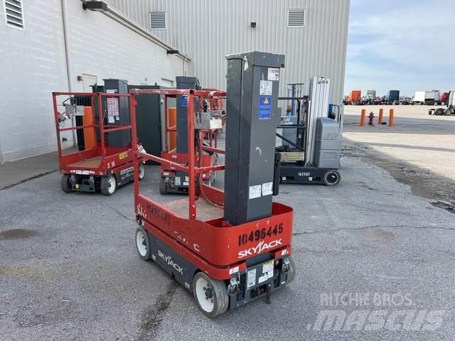 SkyJack SJ12 Jarbolne penjajuće platforme