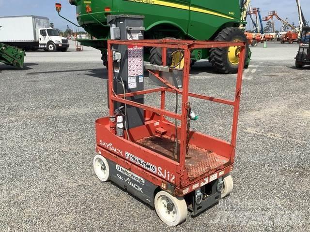 SkyJack SJ12 Jarbolne penjajuće platforme