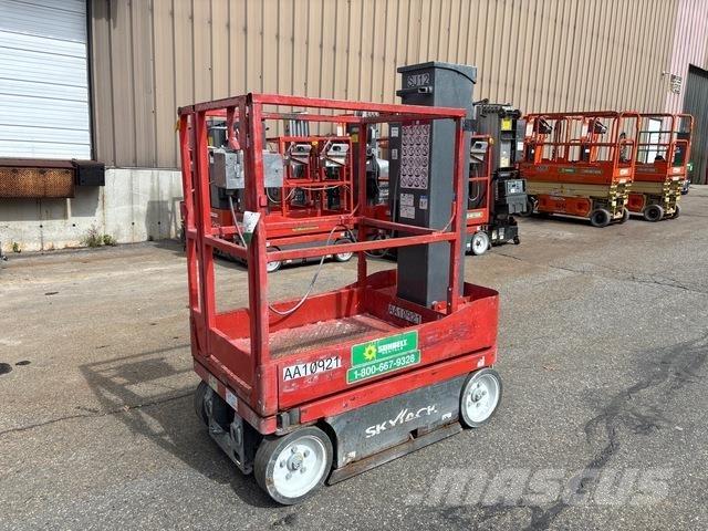 SkyJack SJ12 Jarbolne penjajuće platforme