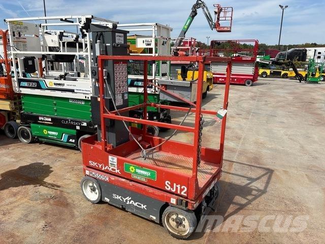 SkyJack SJ12 Jarbolne penjajuće platforme