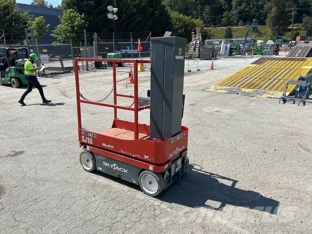 SkyJack SJ16 Jarbolne penjajuće platforme