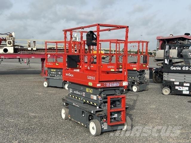 SkyJack SJ3219 Makazaste platforme