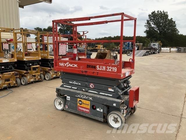 SkyJack SJ3219 Makazaste platforme