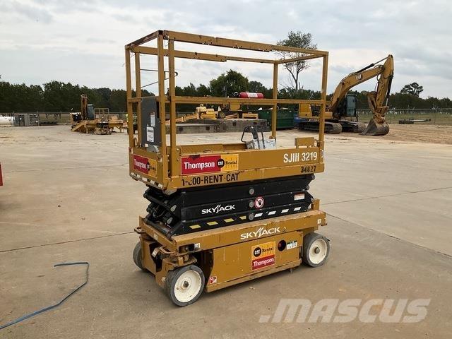 SkyJack SJ3219 Makazaste platforme