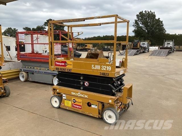 SkyJack SJ3219 Makazaste platforme