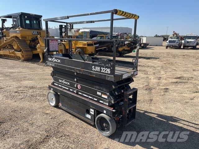 SkyJack SJ3226 Makazaste platforme