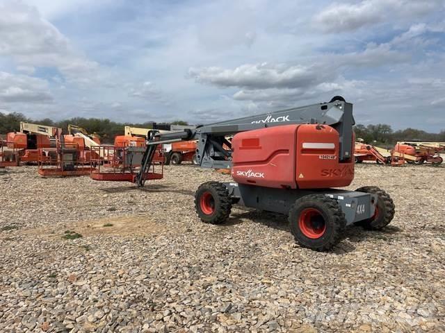 SkyJack SJ63AJ Zglobne podizne platforme