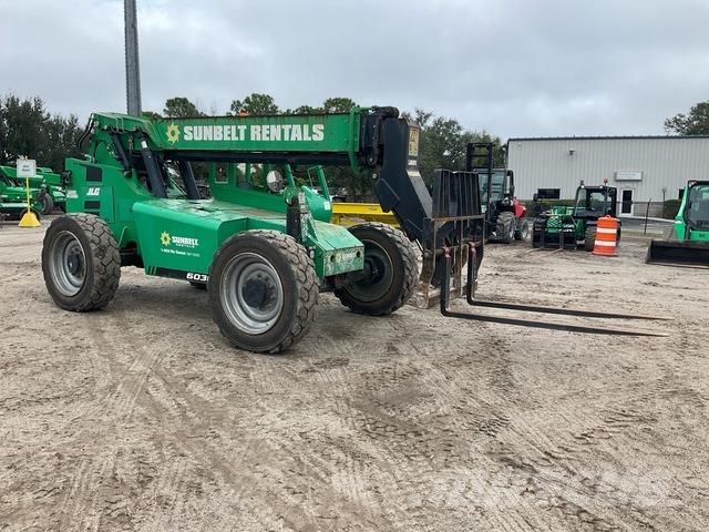 SkyTrak 6036 Teleskopski viljuškari