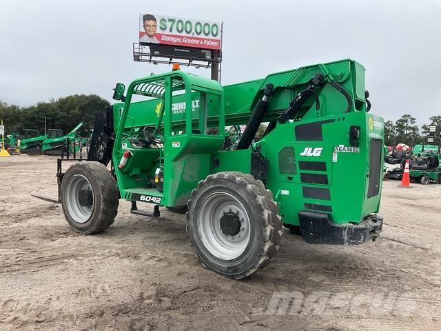 SkyTrak 6042 Teleskopski viljuškari