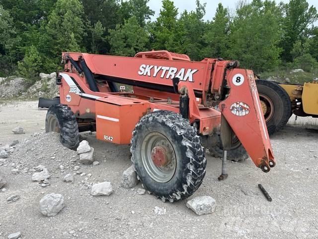 SkyTrak 8042 Teleskopski viljuškari