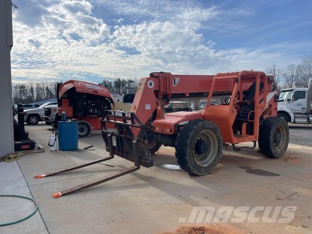 SkyTrak 8042 Teleskopski viljuškari