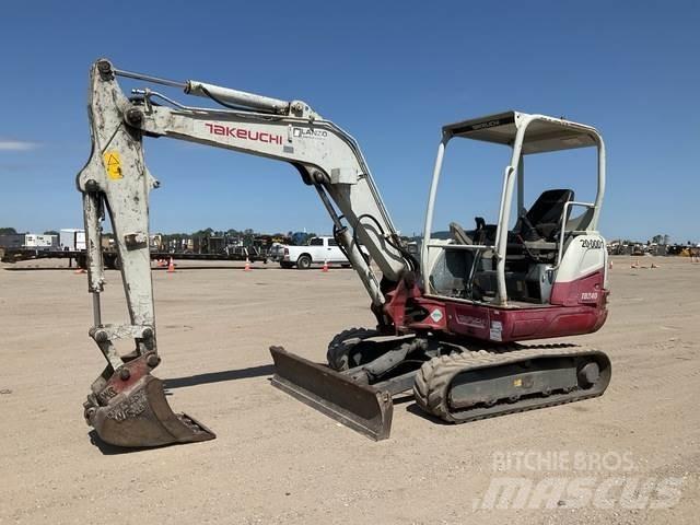 Takeuchi TB240 Bageri guseničari