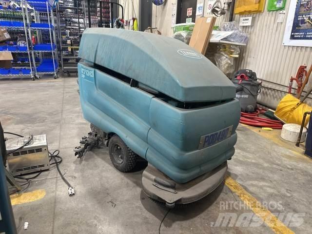 Tennant 5700XP Mašine za čiščenje i ribanje podova