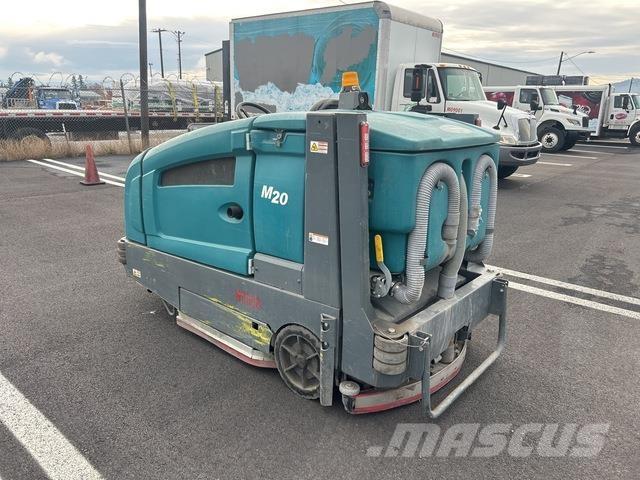 Tennant M20 Mašine za čiščenje i ribanje podova