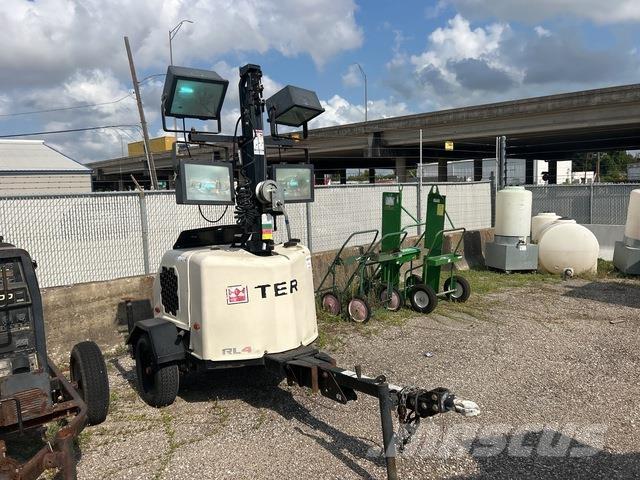 Terex RL4 Rasvetni stubovi