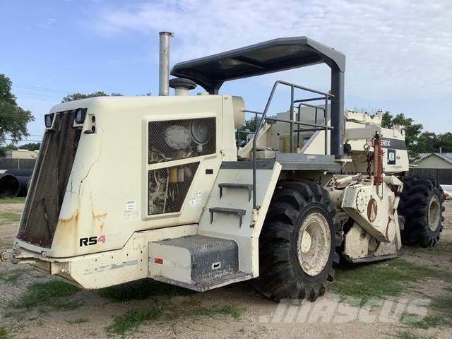Terex RS-425C Nabijači zemlje