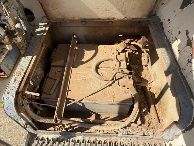 Terex RS446 Nabijači zemlje