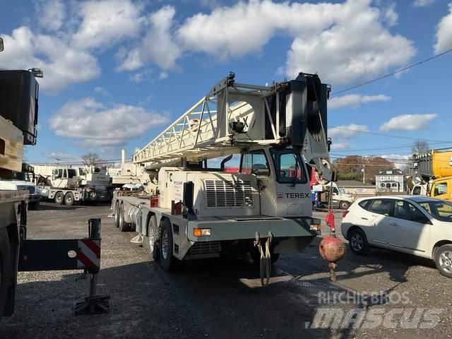 Terex T560-1 Derik kranovi