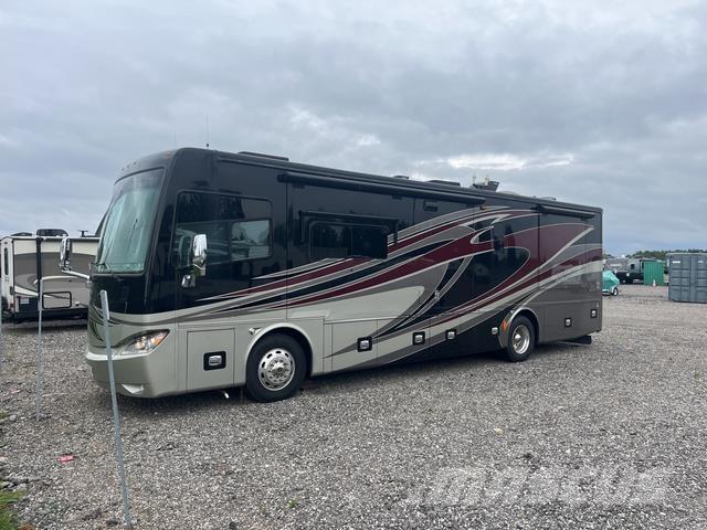 Tiffin Phaeton Kamperi i kamp prikolice