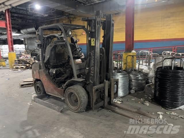 Toyota 8FGU32 Ostalo za građevinarstvo