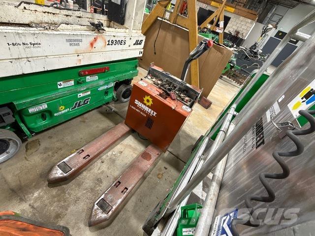 Toyota 8HBW23 Ručni paletar