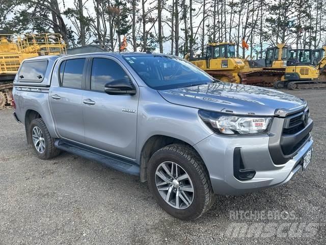 Toyota HiLux Pik up kamioni