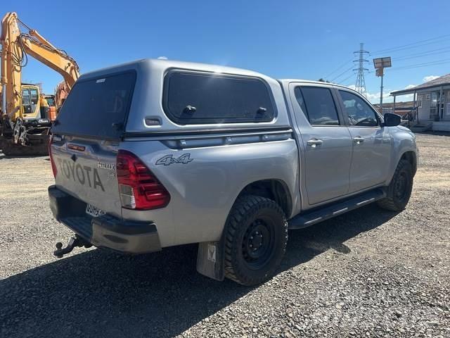 Toyota HiLux Pik up kamioni