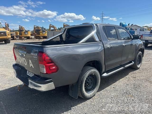 Toyota HiLux Pik up kamioni