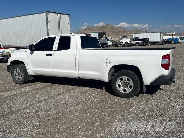 Toyota Tundra Pik up kamioni