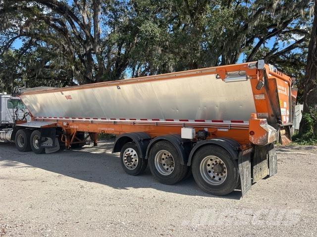 Trail King  Poluprikolice sa pokretnim podom