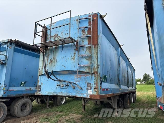 Universal  Poluprikolice sa pokretnim podom